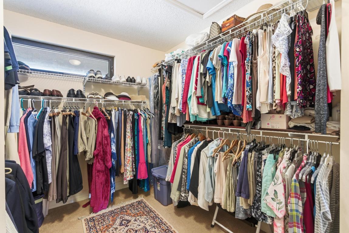 MARINER SANDS COUNTRY CLUB - Residential