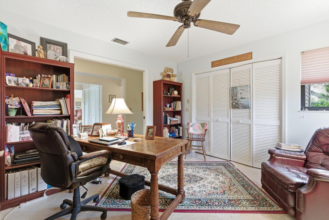 MARINER SANDS COUNTRY CLUB - Residential