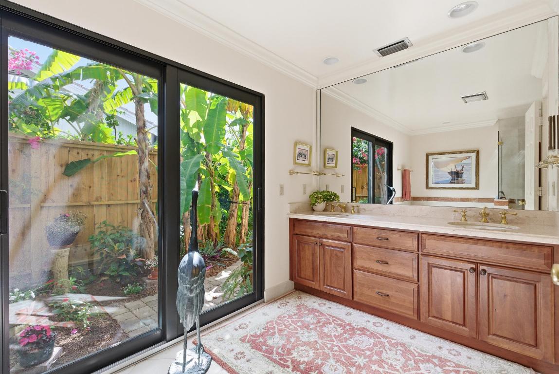 MARINER SANDS COUNTRY CLUB - Residential