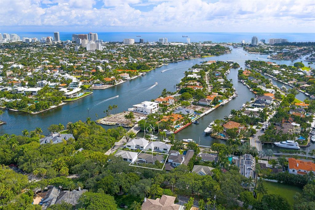 Photo of 1544 Ponce De Leon Dr, Fort Lauderdale, FL 33301 (MLS # F10533622)