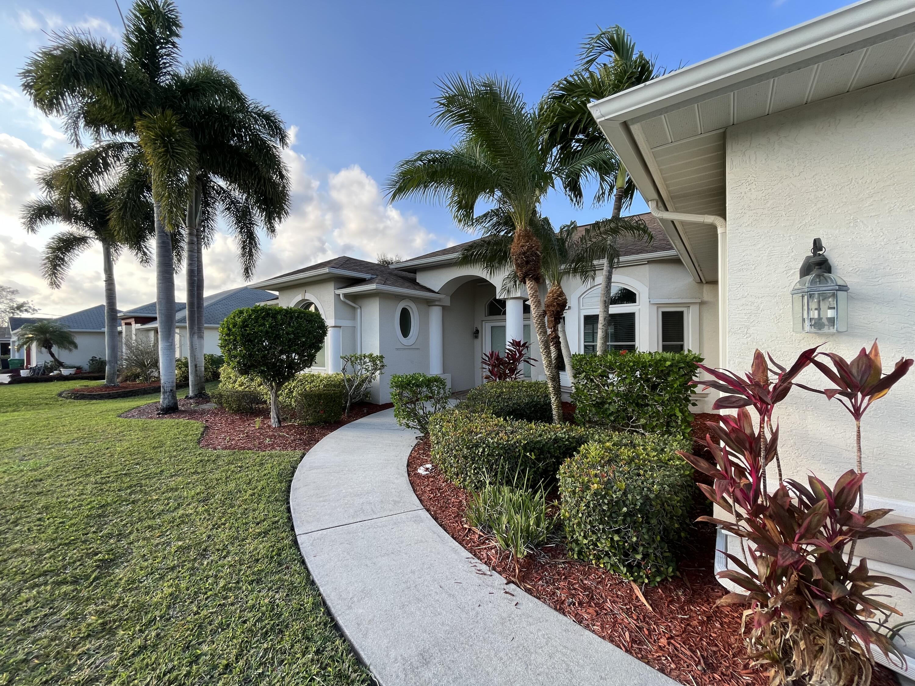 PORT ST LUCIE SECTION 44 - Residential