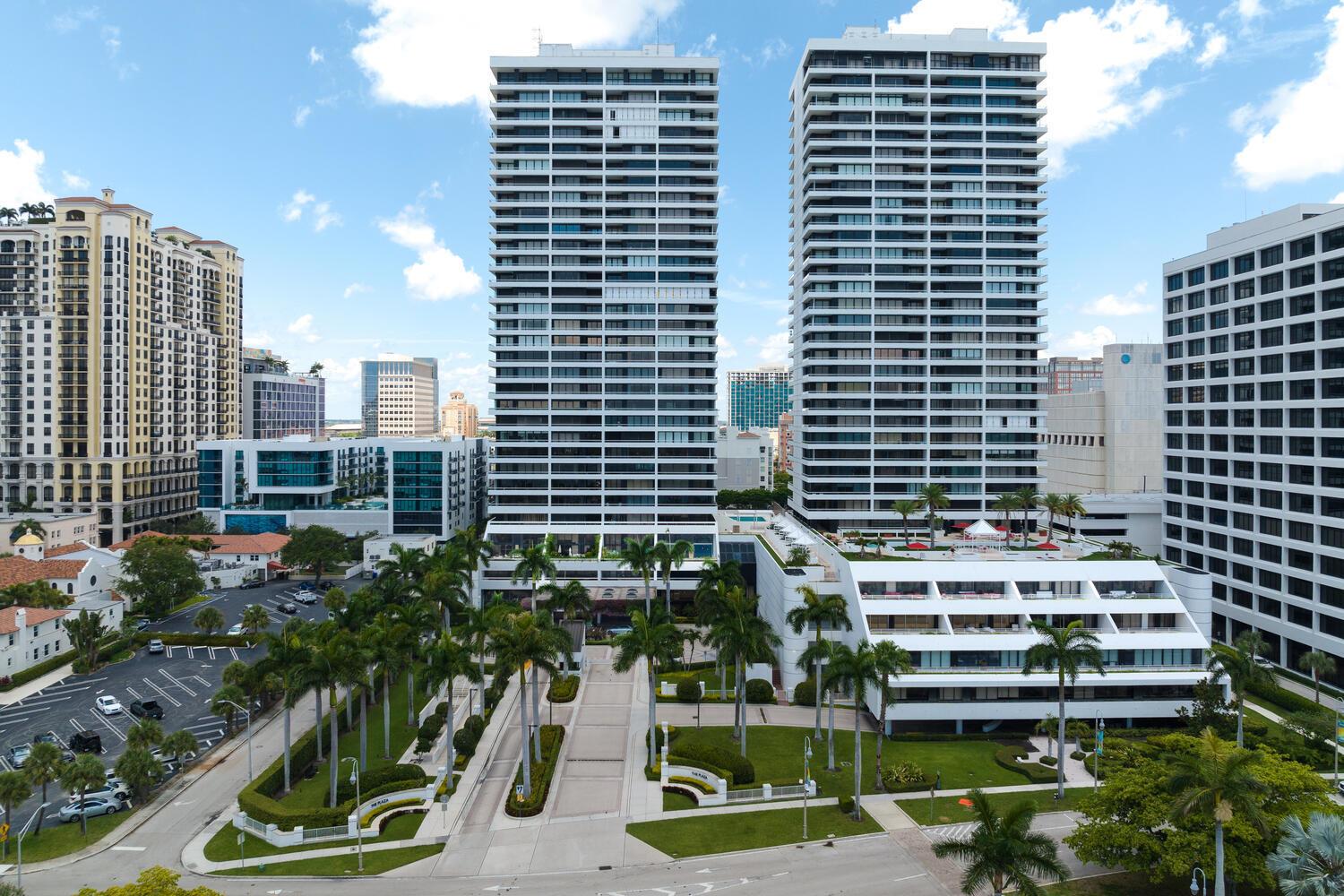 PLAZA OF THE PALM BEACHES - Residential