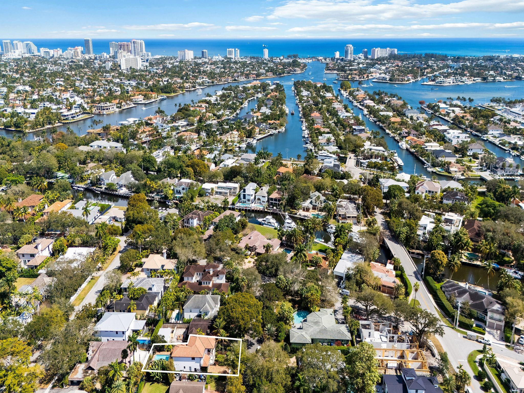 RIO VISTA C J HECTORS RES - Residential