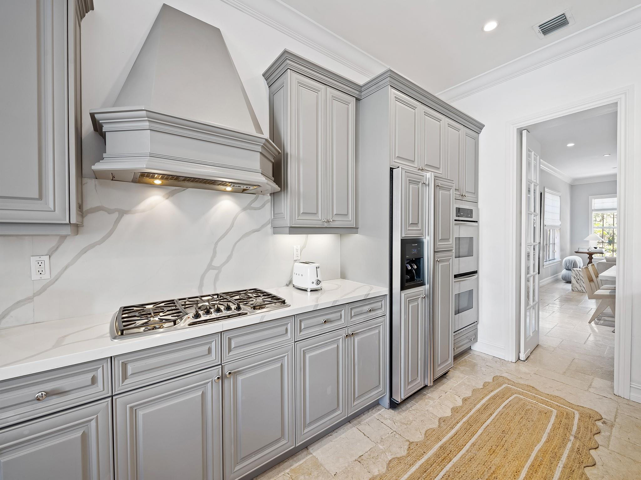 RIO VISTA C J HECTORS RES - Residential