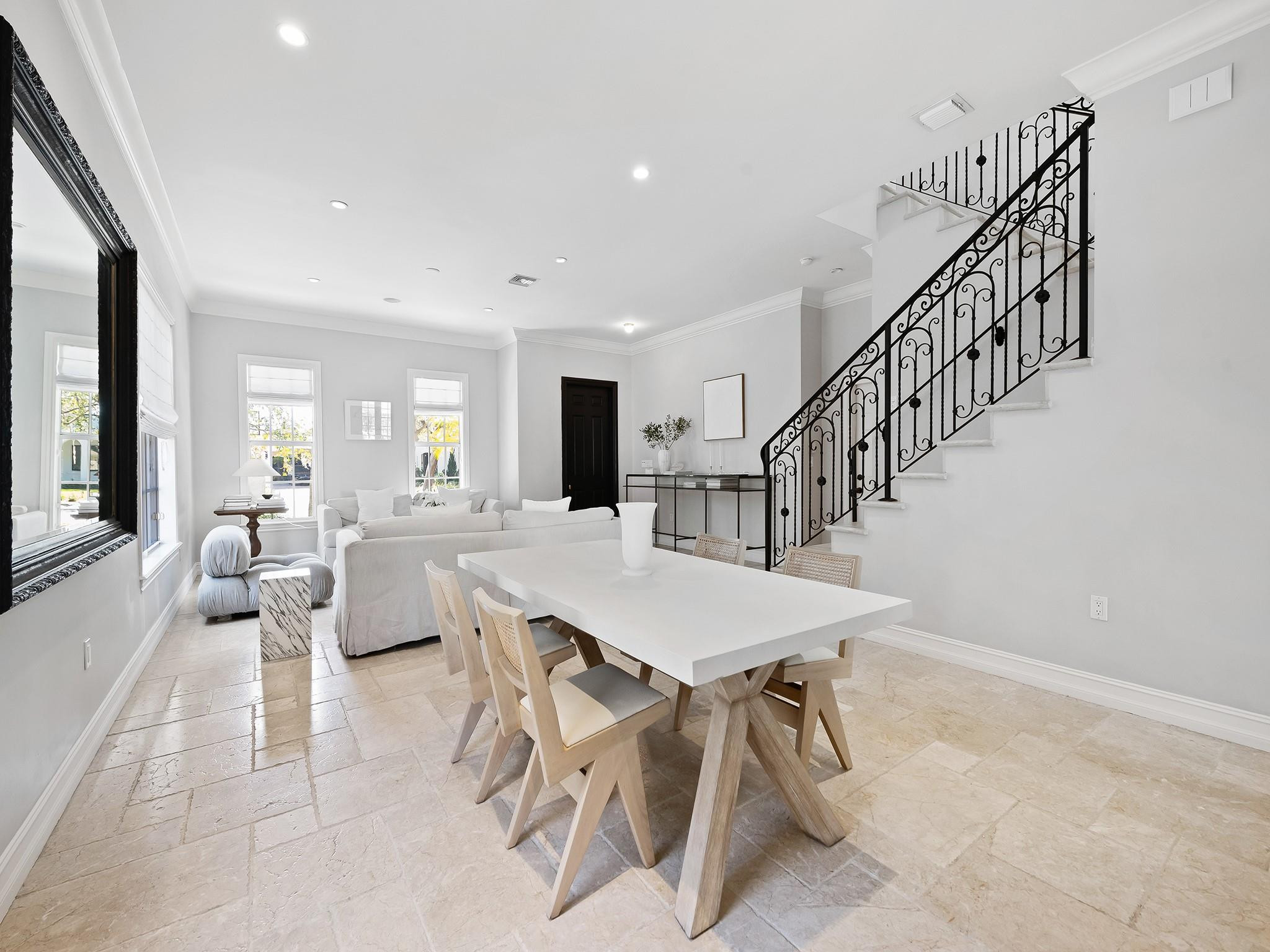 RIO VISTA C J HECTORS RES - Residential