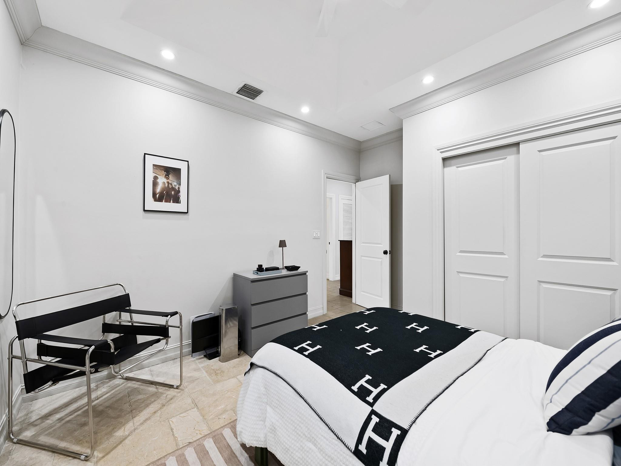 RIO VISTA C J HECTORS RES - Residential