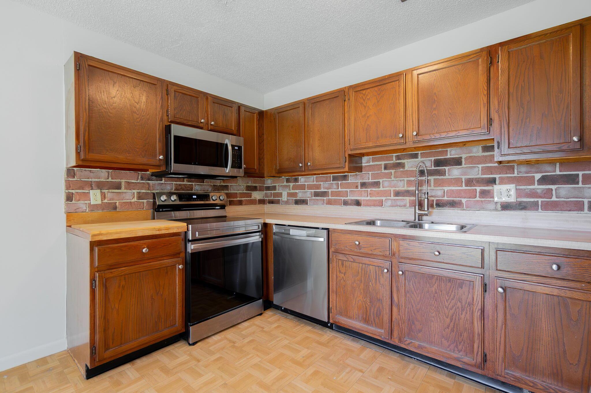 COUNTRYWOOD PL 3 - Residential