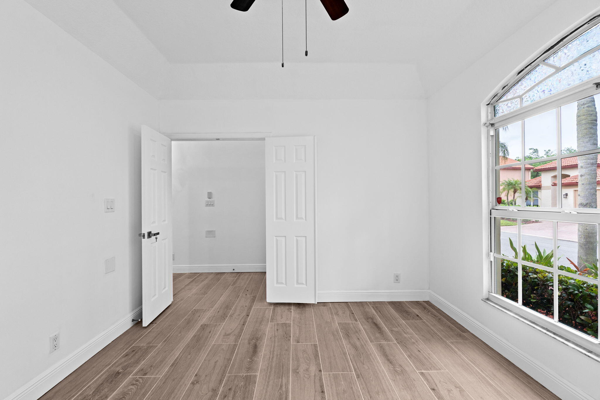 WOODBINE PAR E - Residential