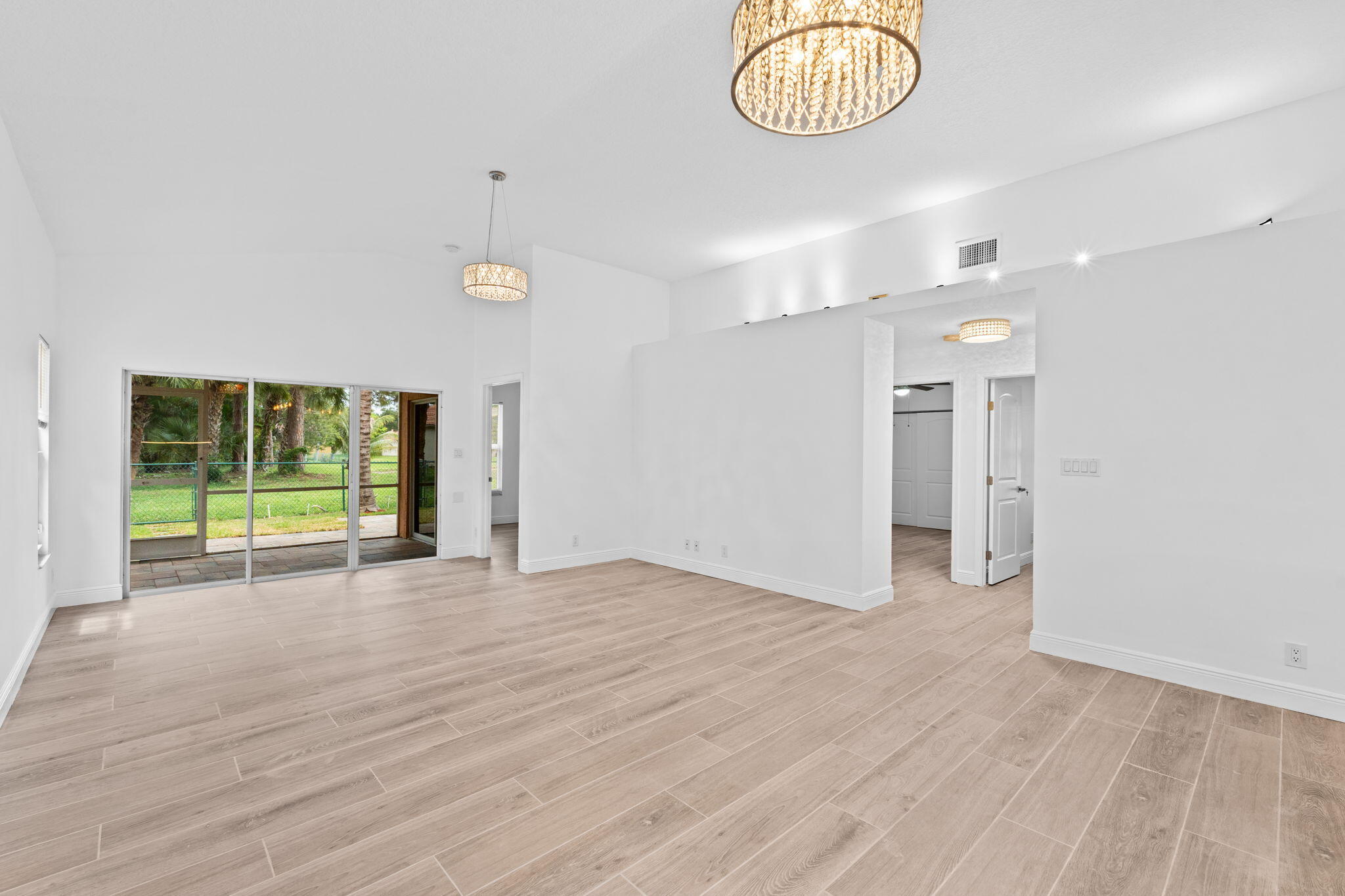 WOODBINE PAR E - Residential