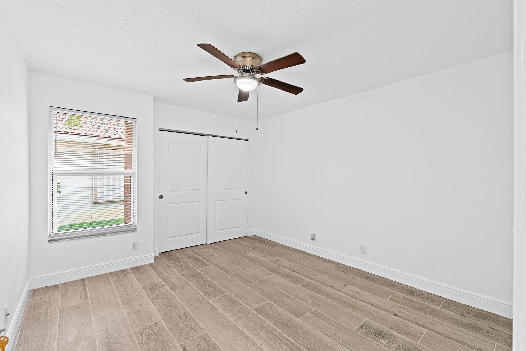 WOODBINE PAR E - Residential