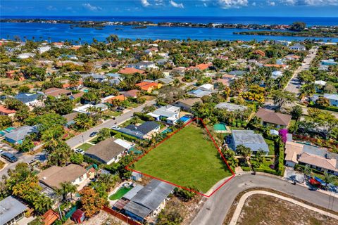 203 Gregory Place West Palm Beach FL 33405