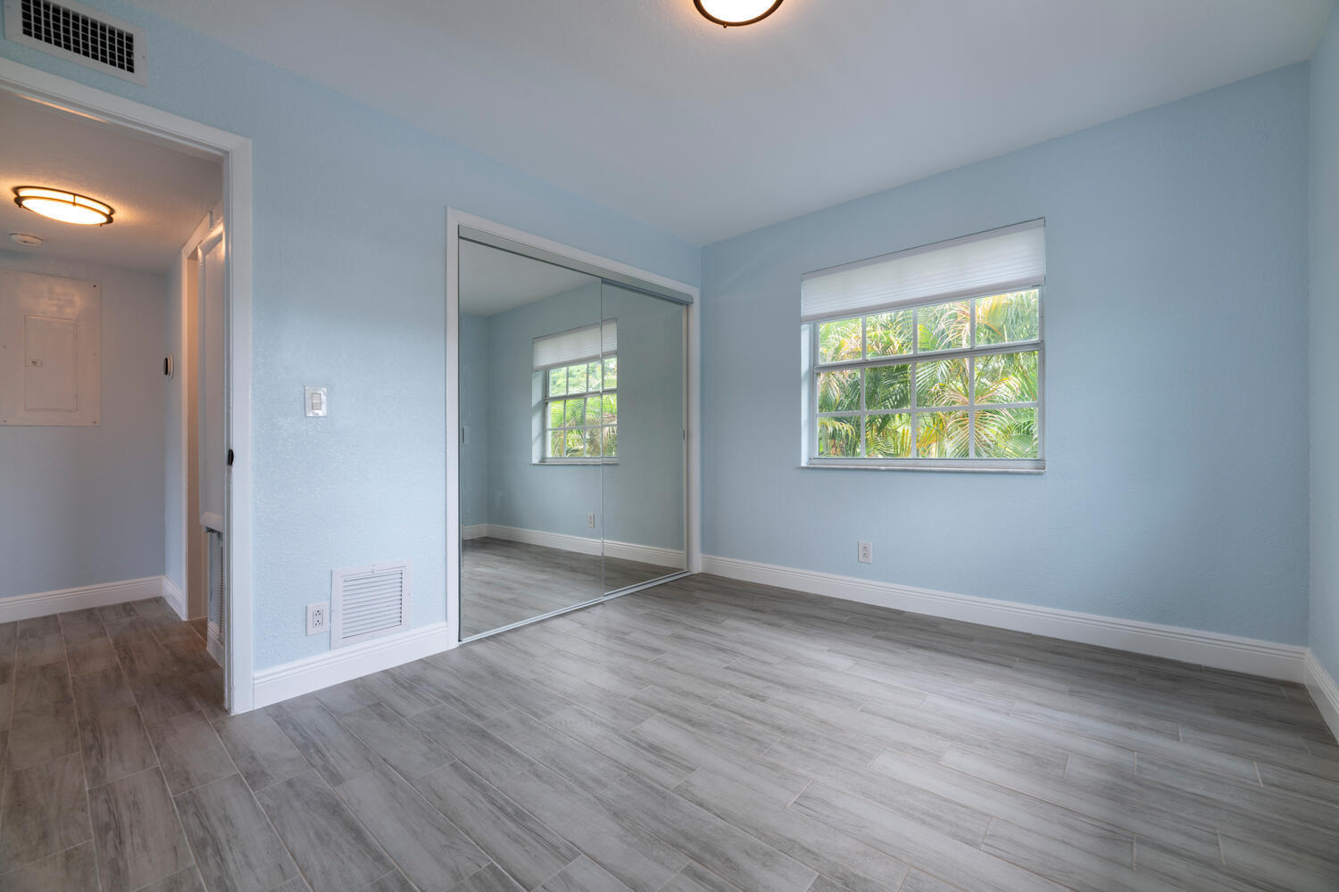 5207 N Flagler Drive 2