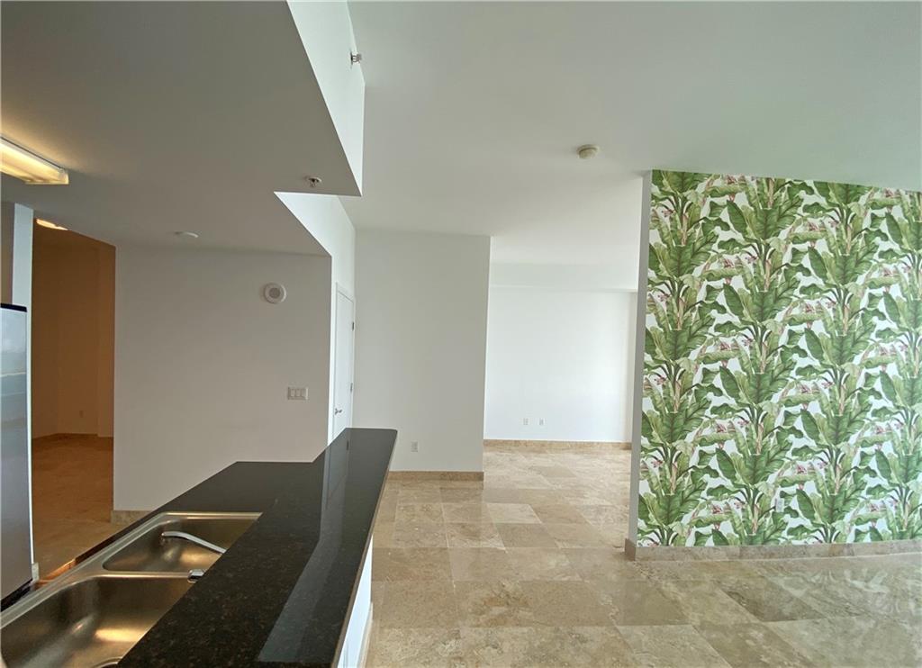 NEW WAVE CONDO - Residential