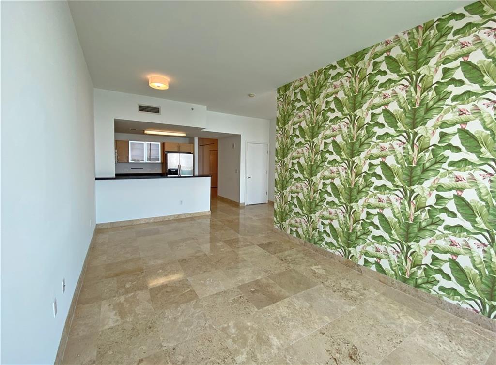 NEW WAVE CONDO - Residential