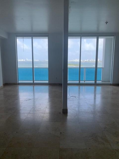 NEW WAVE CONDO - Residential