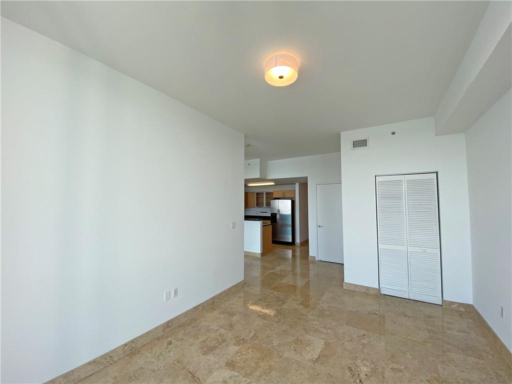 NEW WAVE CONDO - Residential