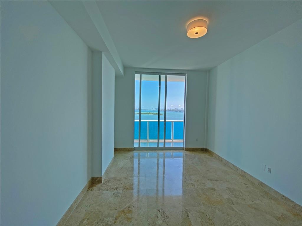 NEW WAVE CONDO - Residential