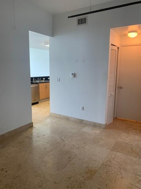 NEW WAVE CONDO - Residential