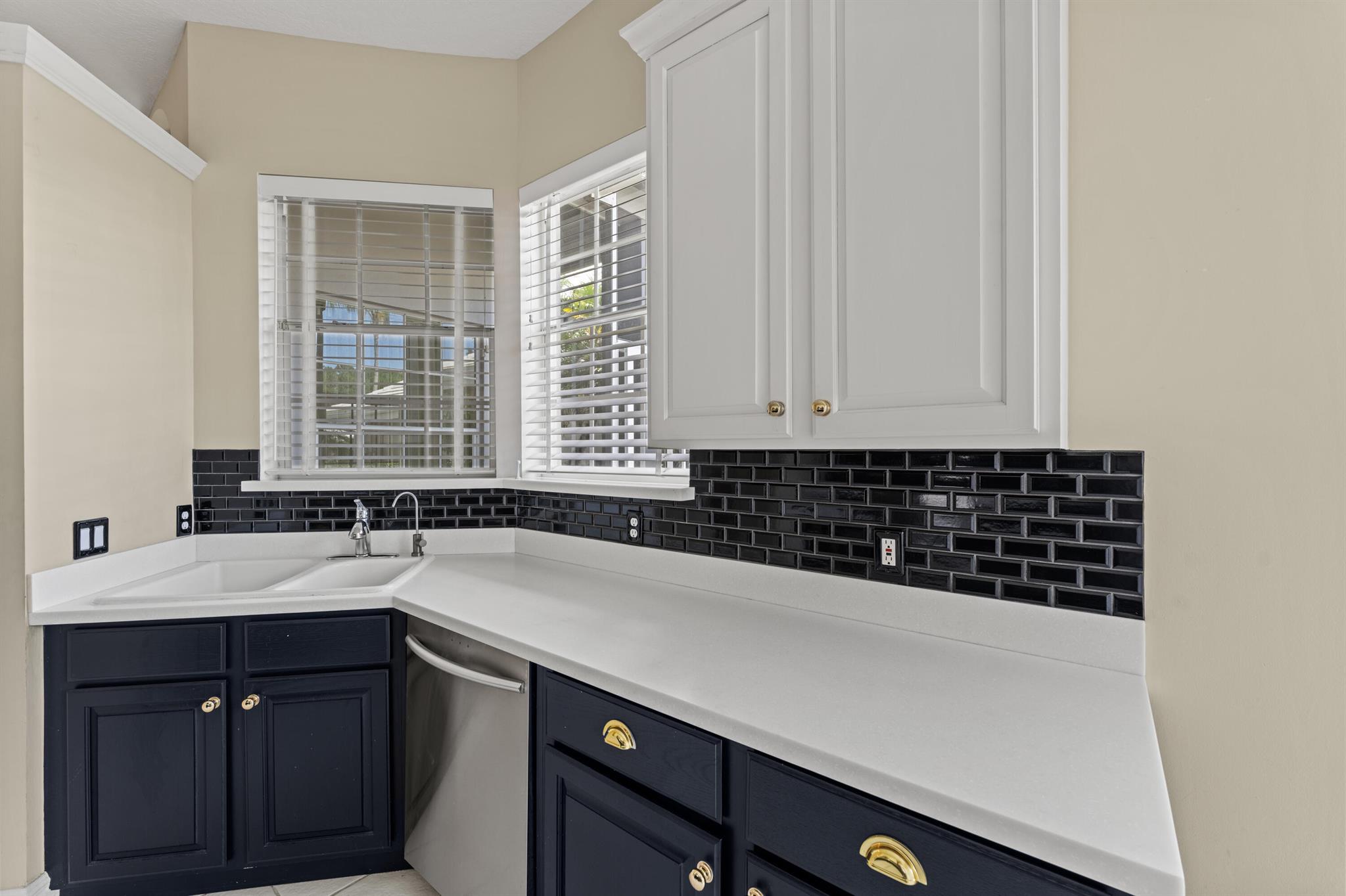 FAIRWAY ISLE PARCEL 8 BLK - Residential