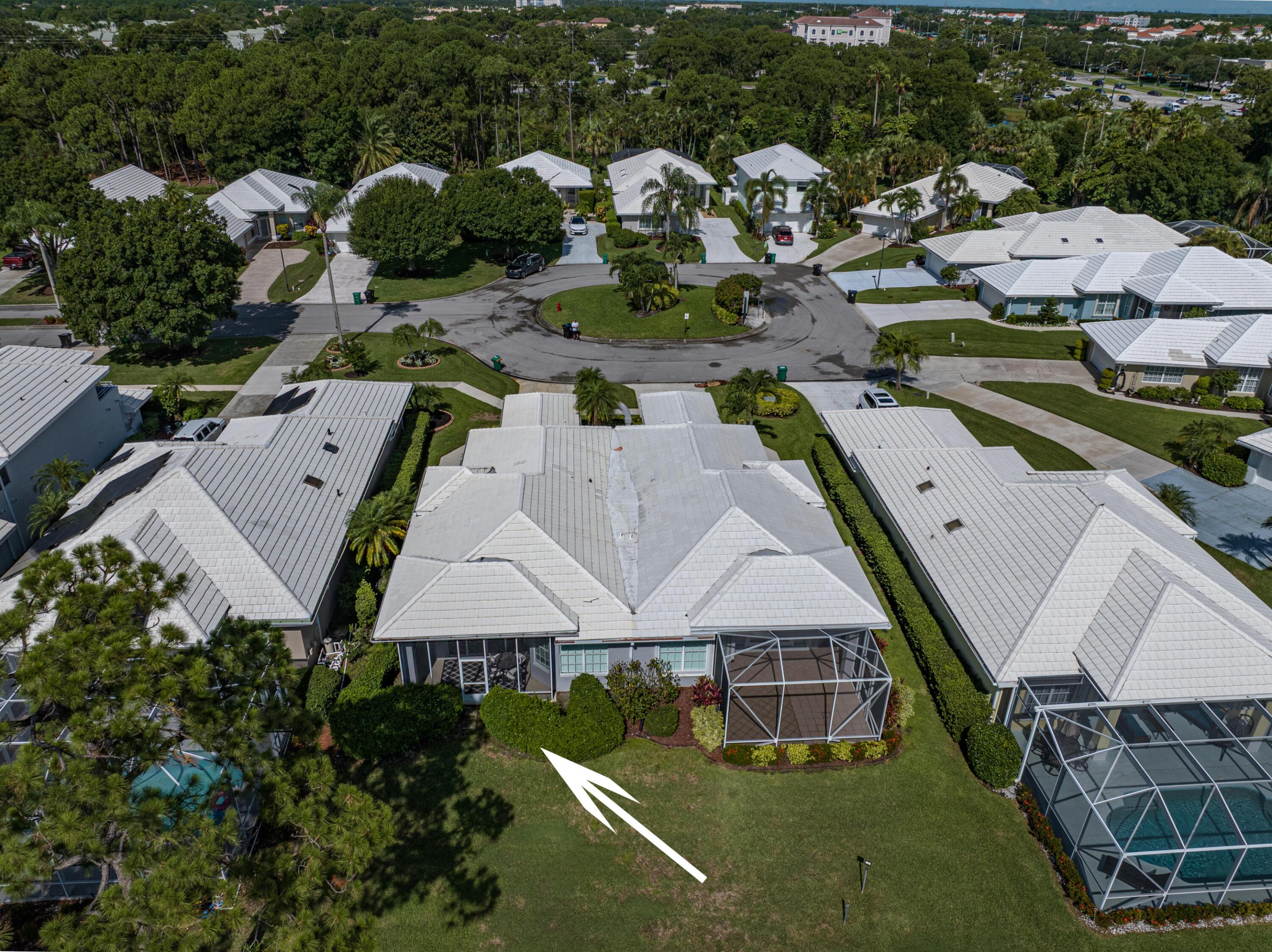 FAIRWAY ISLE PARCEL 8 BLK 15 - Residential