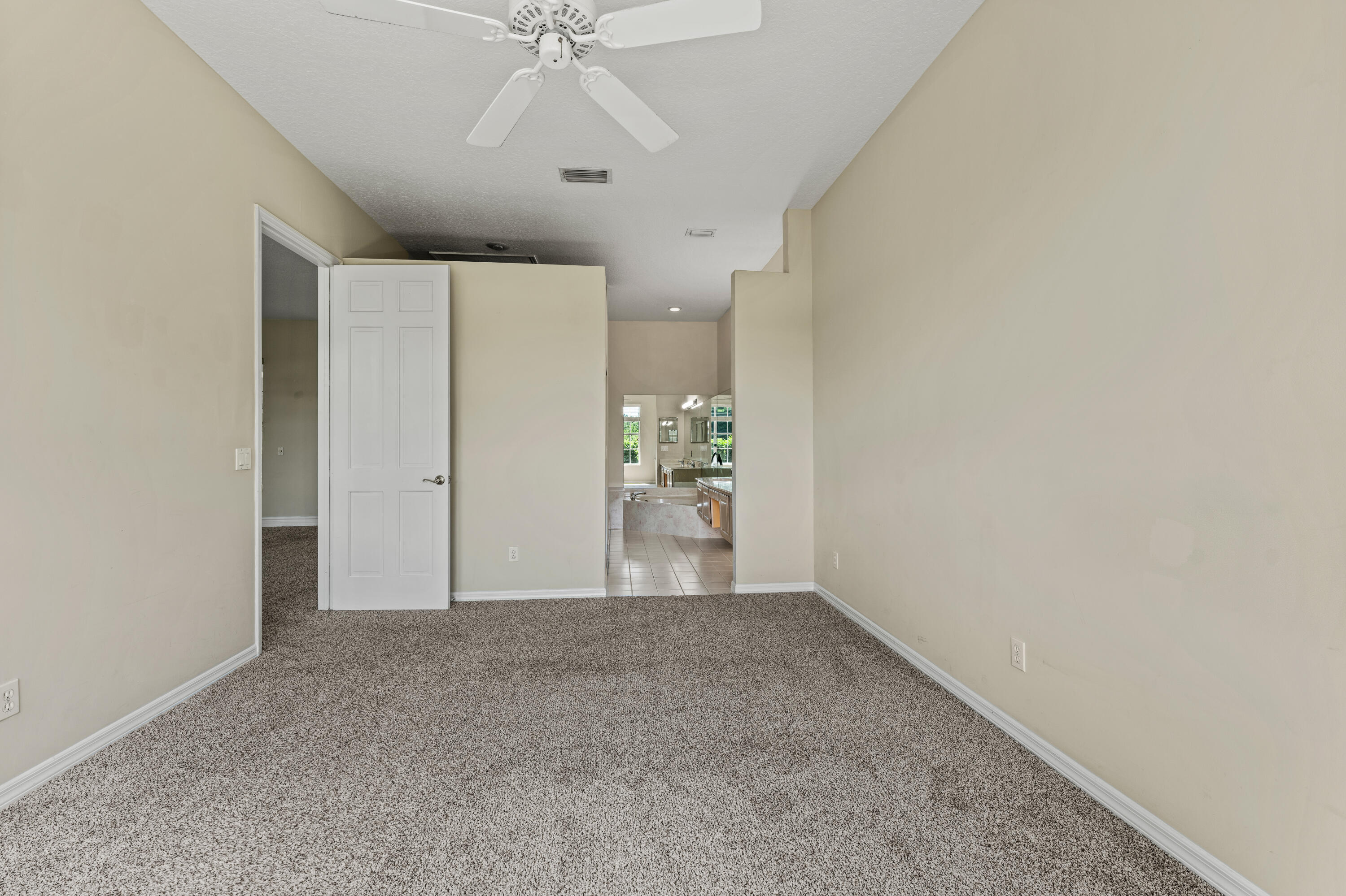 FAIRWAY ISLE PARCEL 8 BLK 15 - Residential