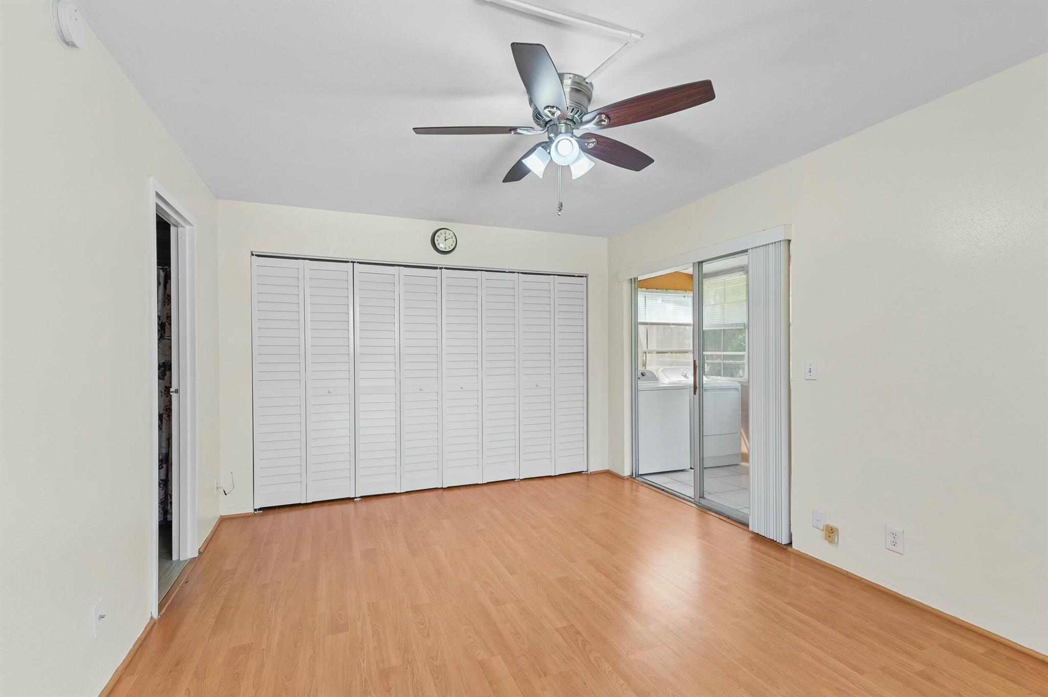 KINGS POINT SAXONY CONDOS - Residential