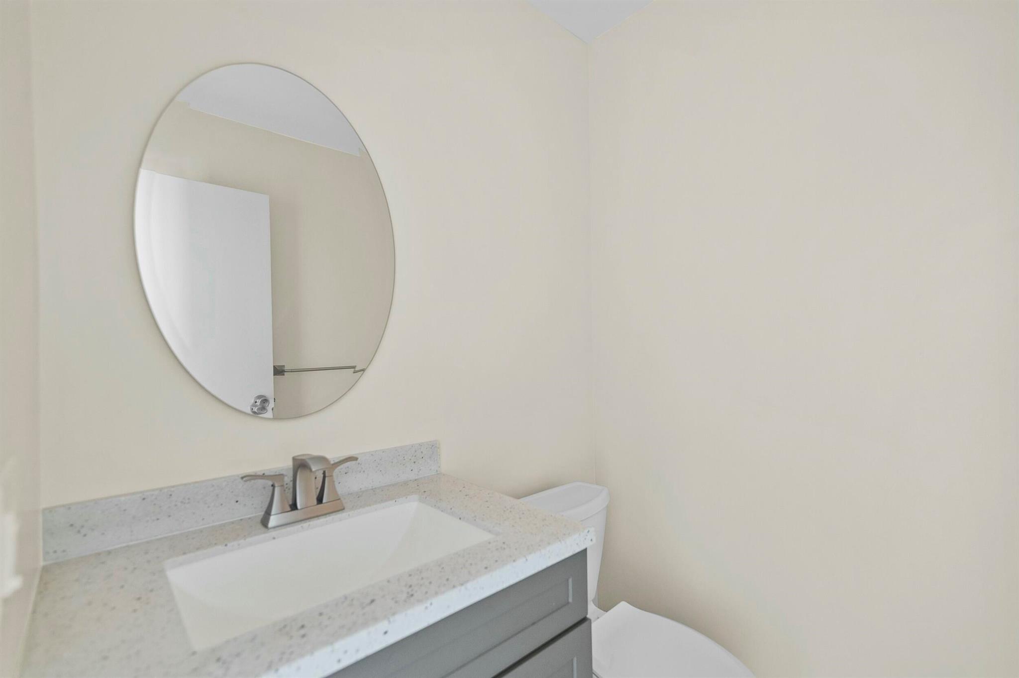 KINGS POINT SAXONY CONDOS - Residential