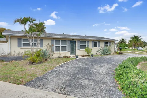 1325 SE 1st Ave, Deerfield Beach, FL MLS: F10497702