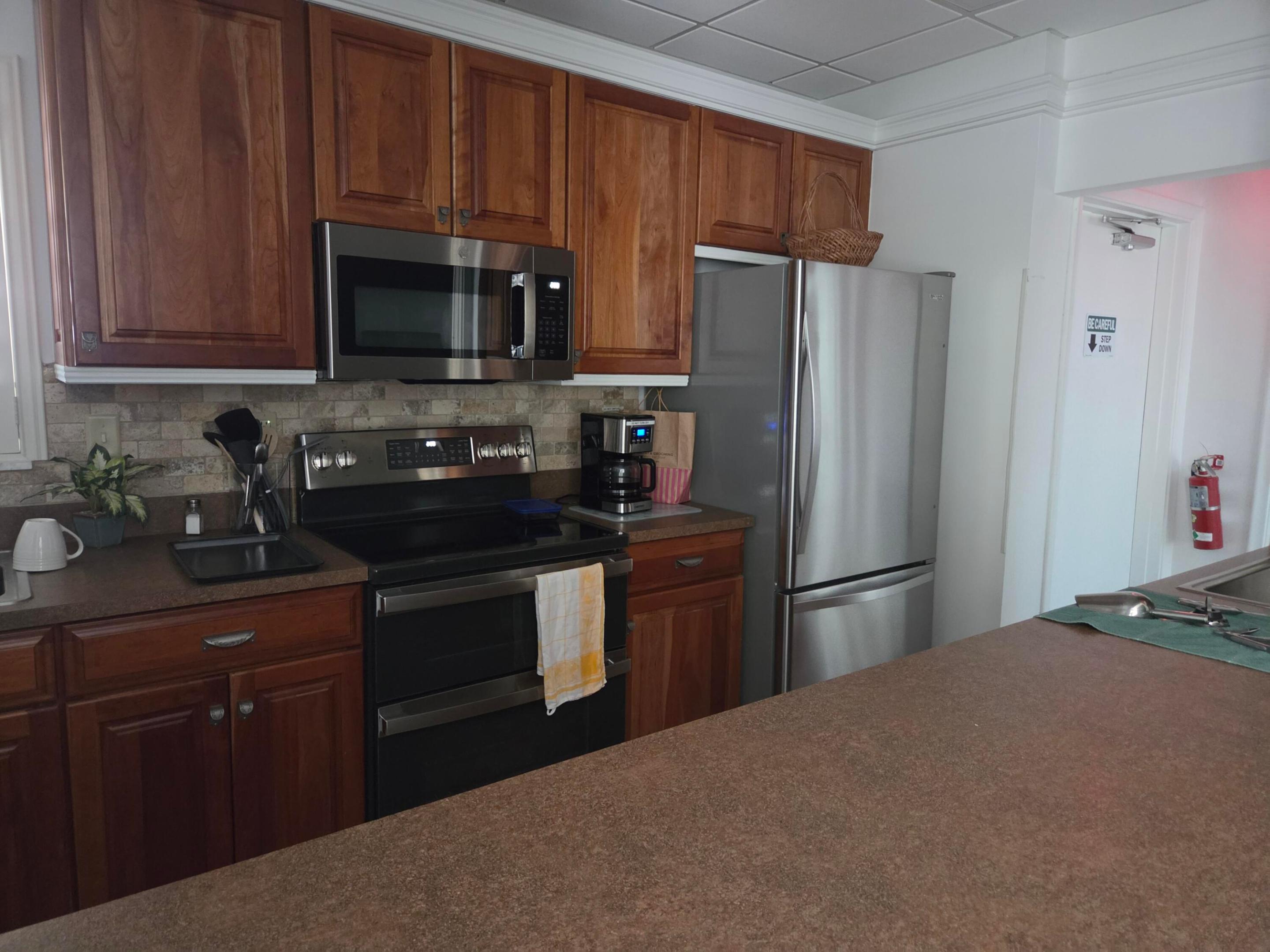CIRCLE BAY YACHT CLUB CONDO - Residential