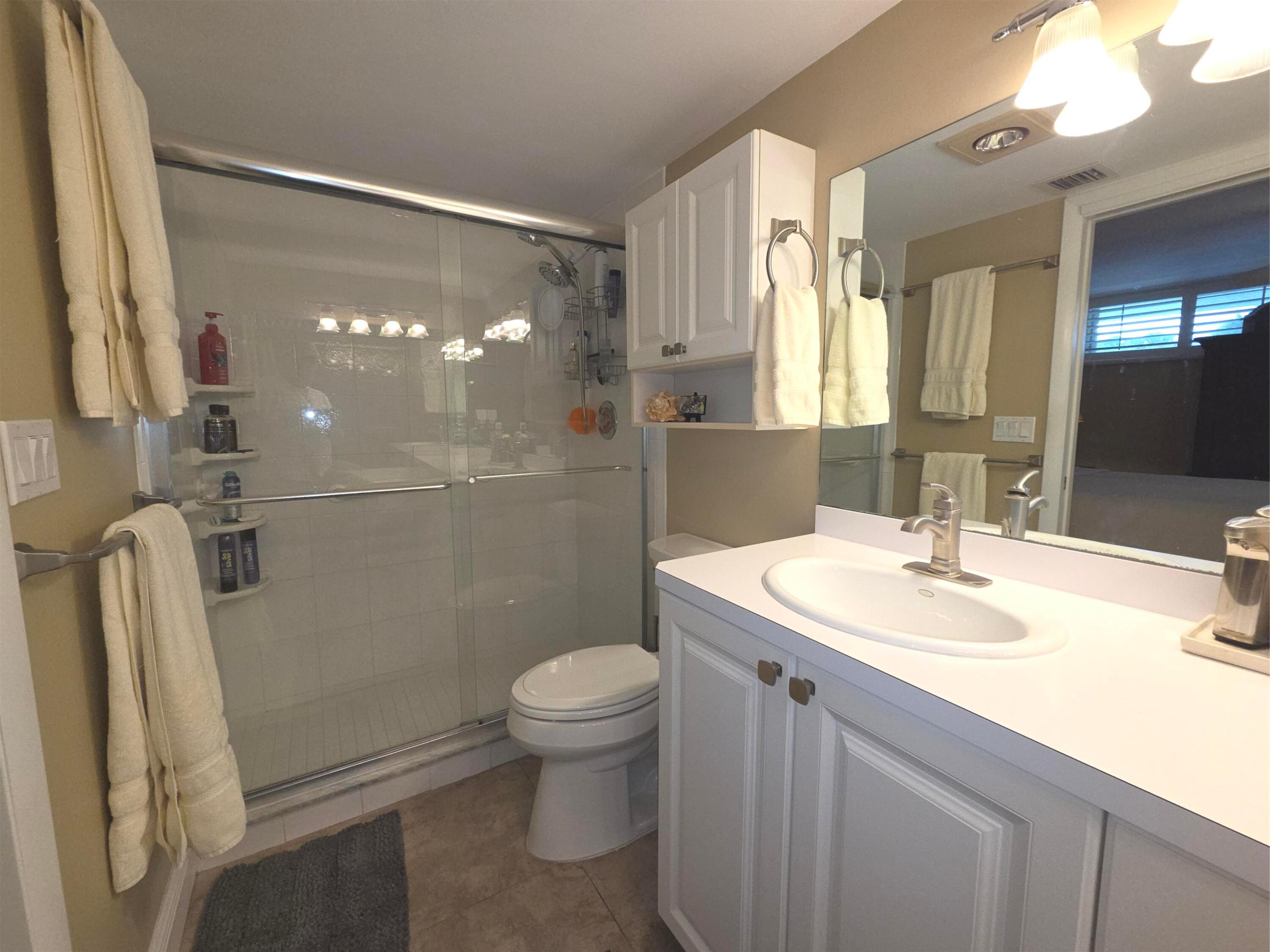 CIRCLE BAY YACHT CLUB CONDO - Residential