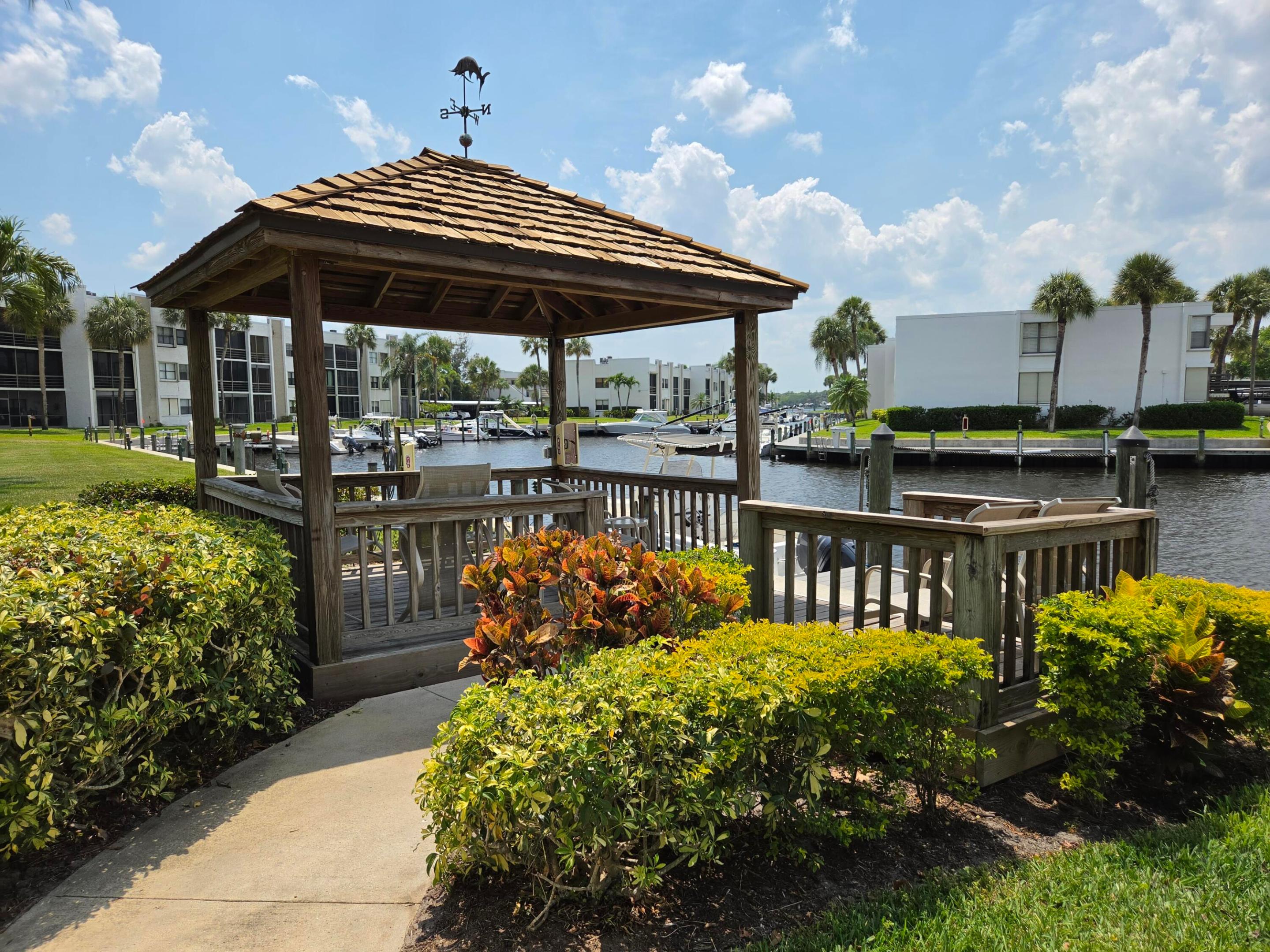 CIRCLE BAY YACHT CLUB CONDO - Residential