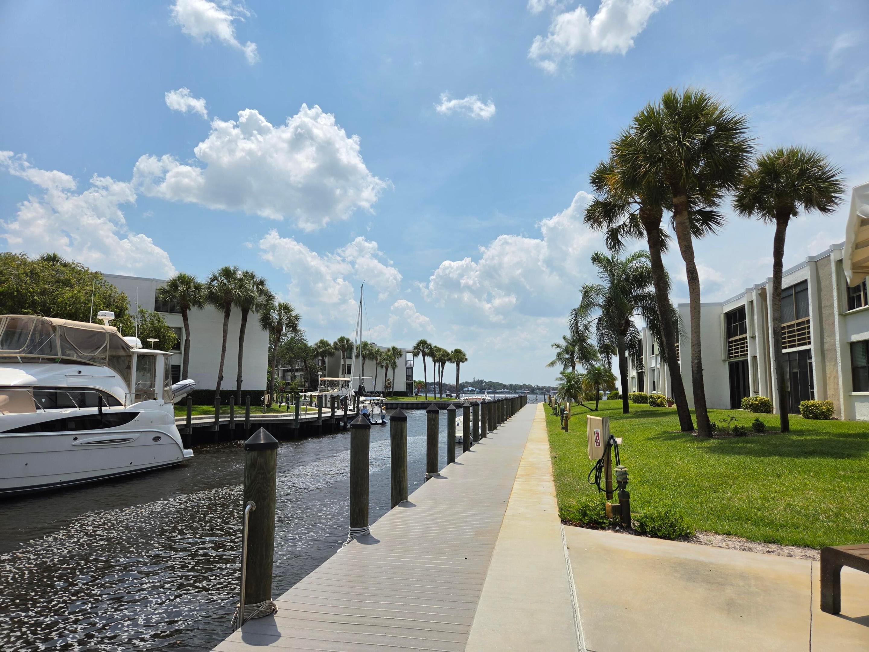CIRCLE BAY YACHT CLUB CONDO - Residential