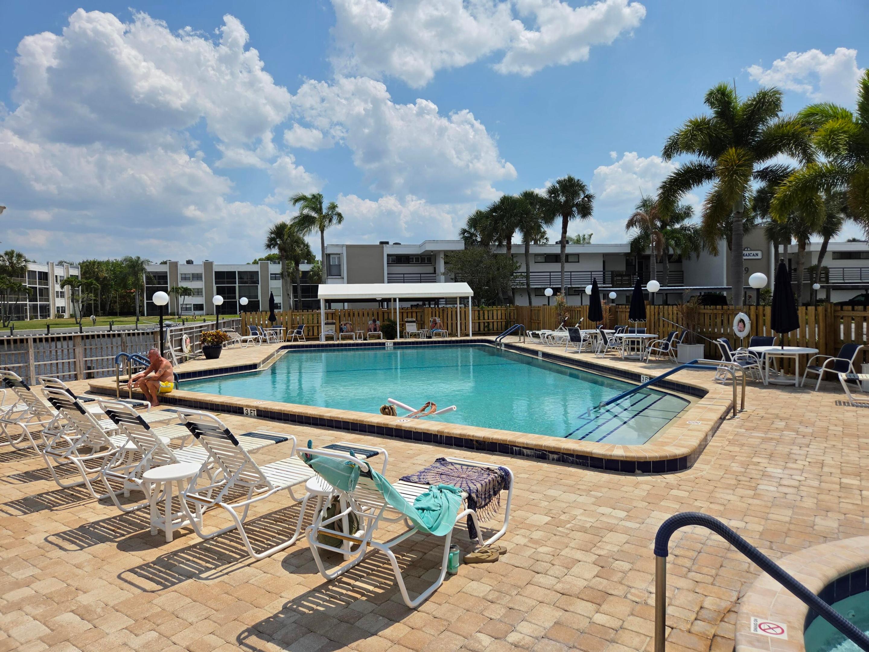 CIRCLE BAY YACHT CLUB CONDO - Residential