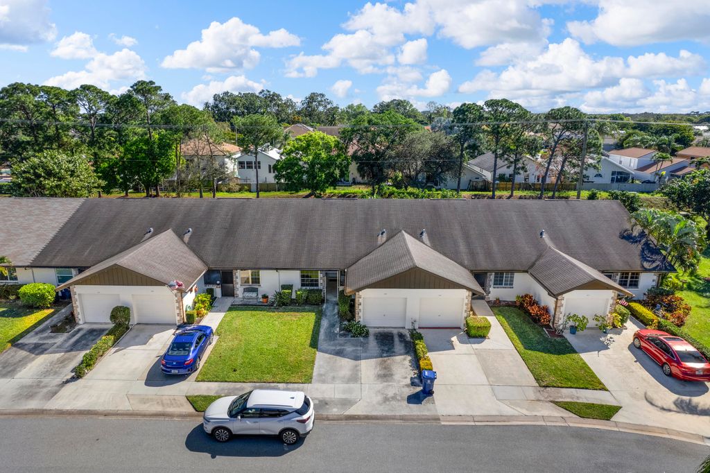 Photo of 197 Bent Arrow Drive, Jupiter, FL 33458 (MLS # R10961975)