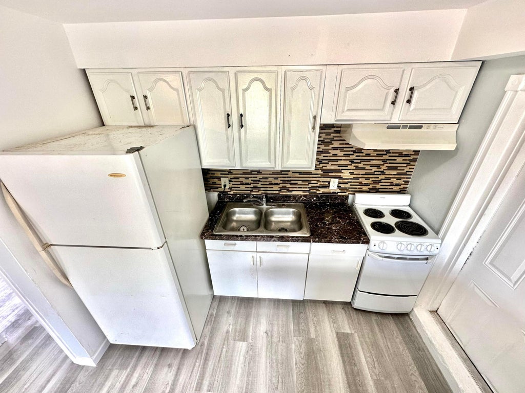 Photo of 101 S C Street #2, Lake Worth Beach, FL 33460 (MLS # B26086896)