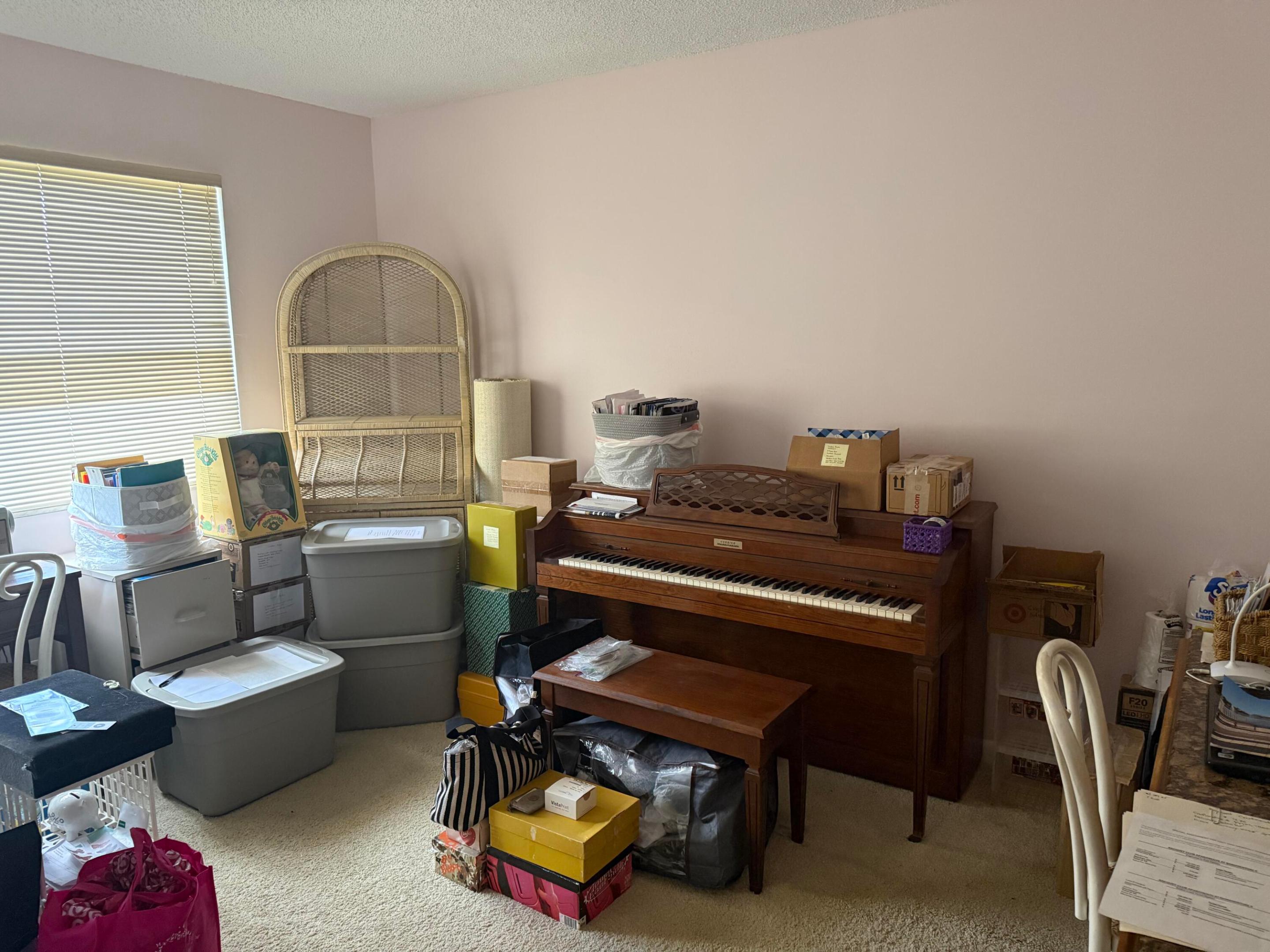 RACQUET CLUB APTS AT BONAVENTURE - Residential