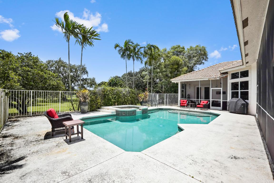 2815 Greenbriar Boulevard