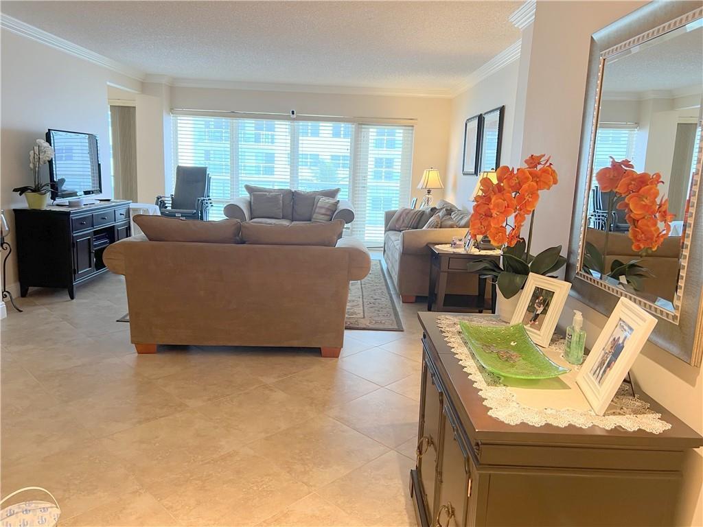 3400 Galt Ocean Drive 203s