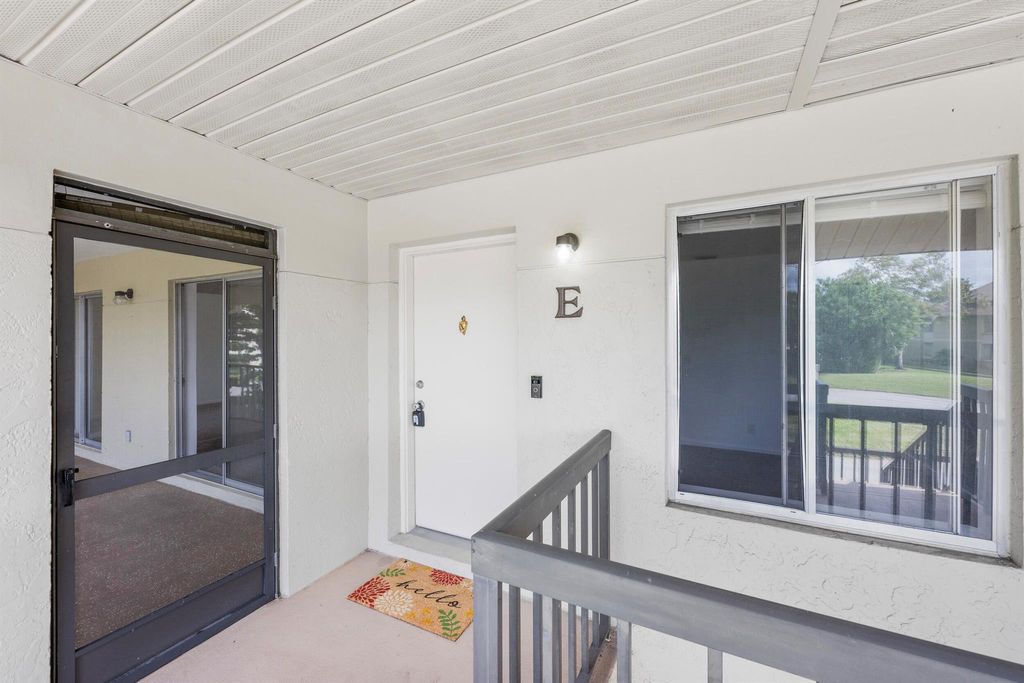 Photo of 6560 Chasewood Drive #E, Jupiter, FL 33458 (MLS # R11059701)