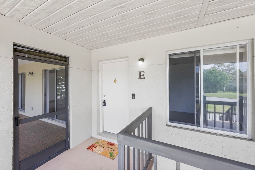 Photo of 6560 Chasewood Drive #E, Jupiter, FL 33458 (MLS # R11059701)