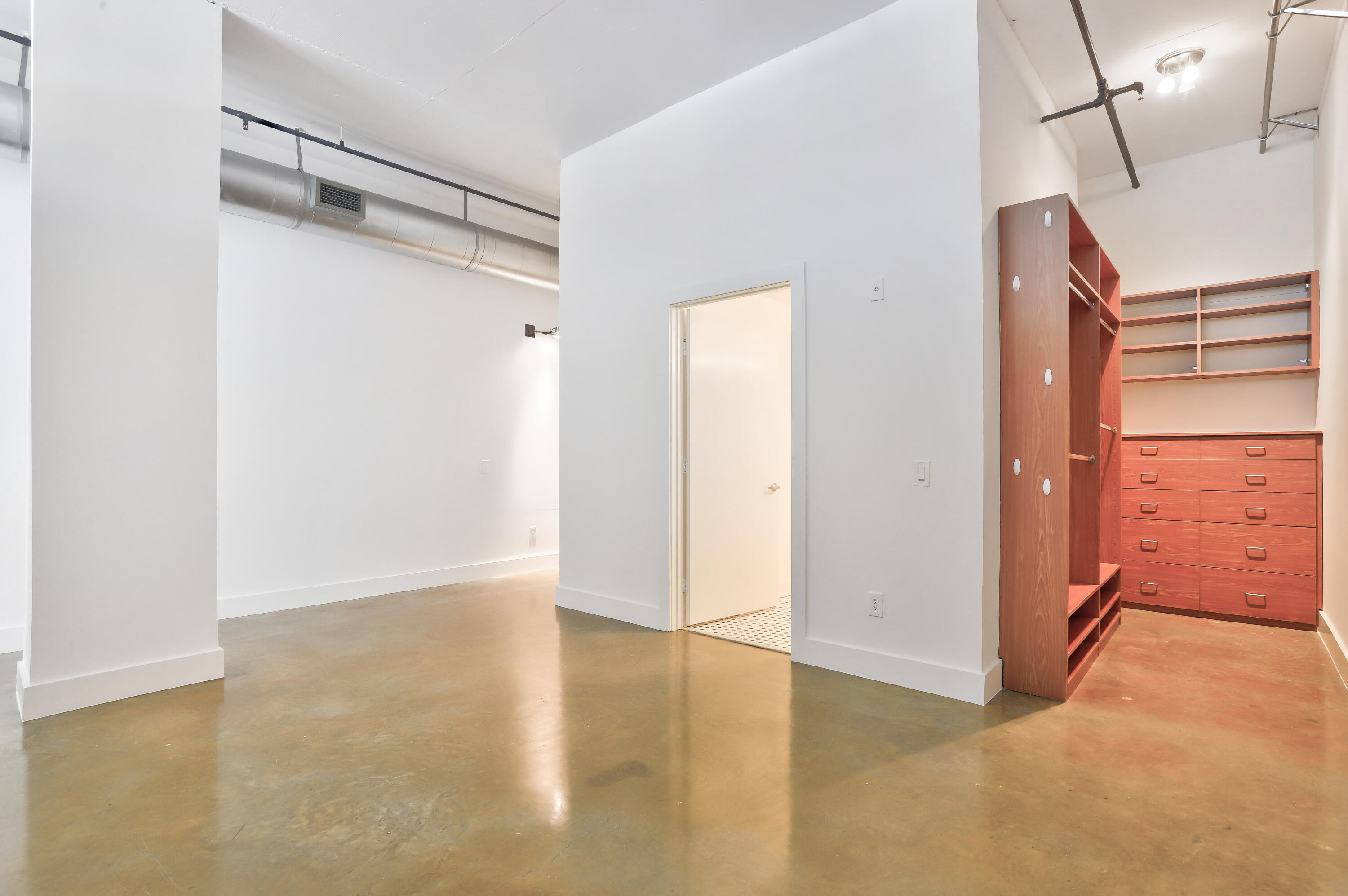 180 NE 4th Avenue 204