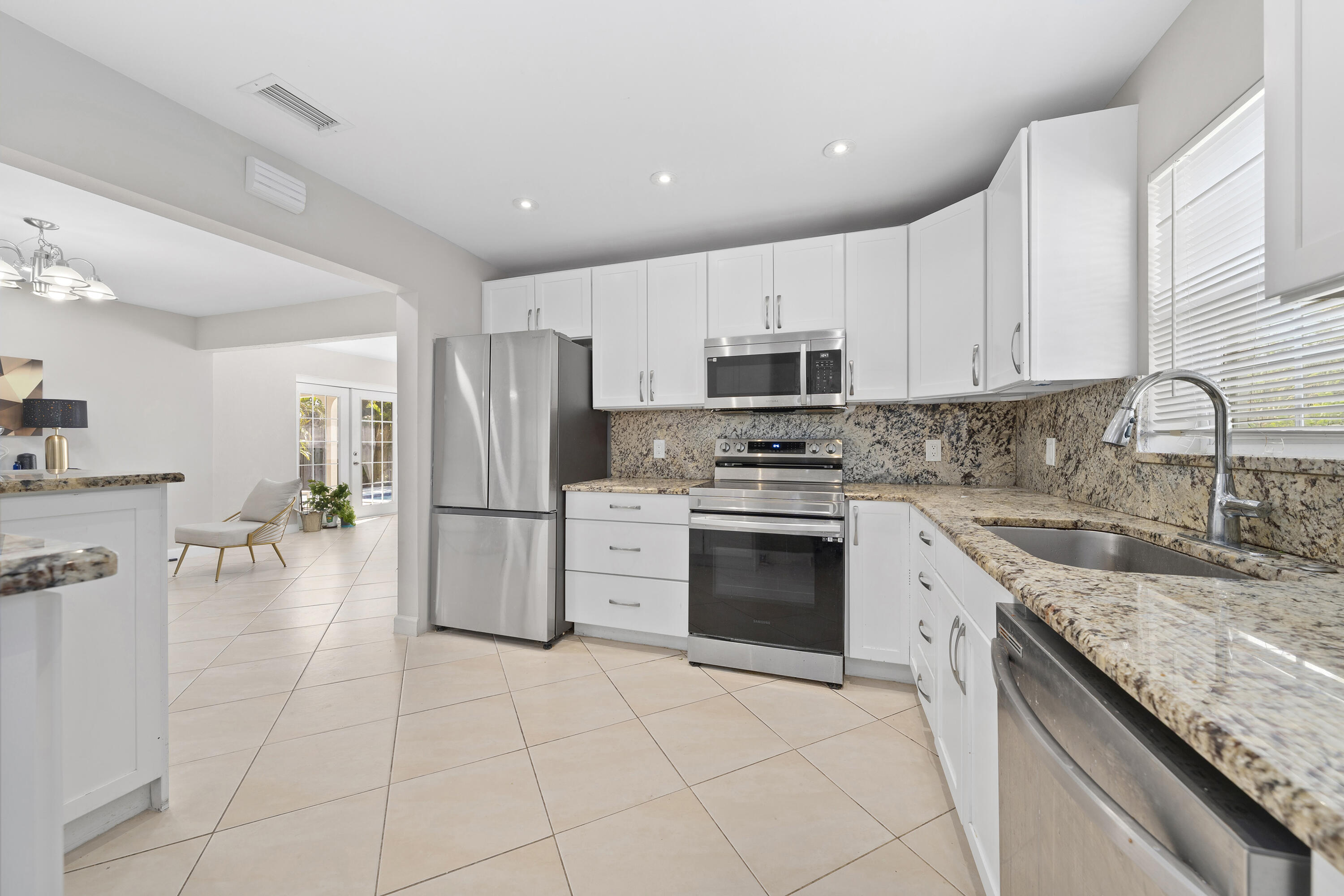 VARSITY HEIGHTS - Residential Lease