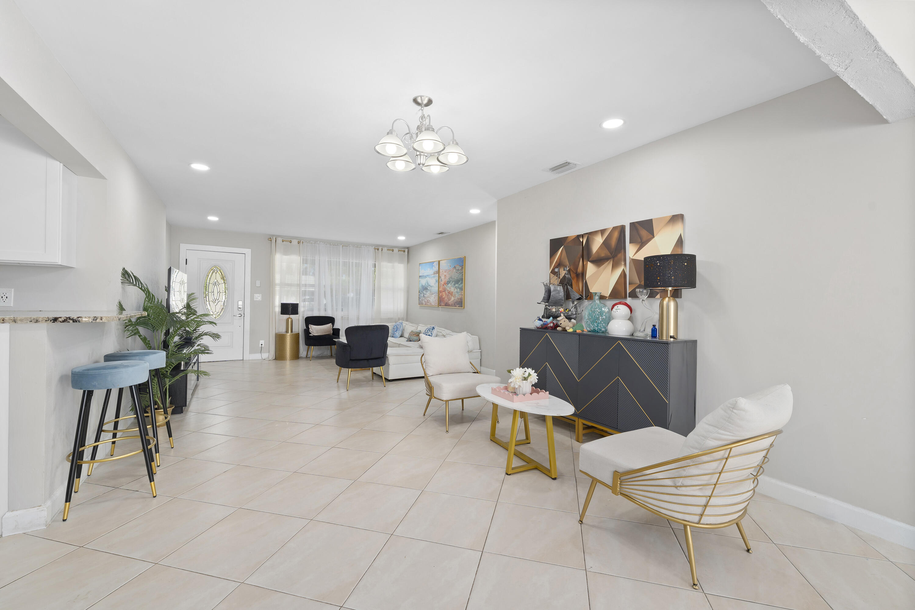 VARSITY HEIGHTS - Residential Lease