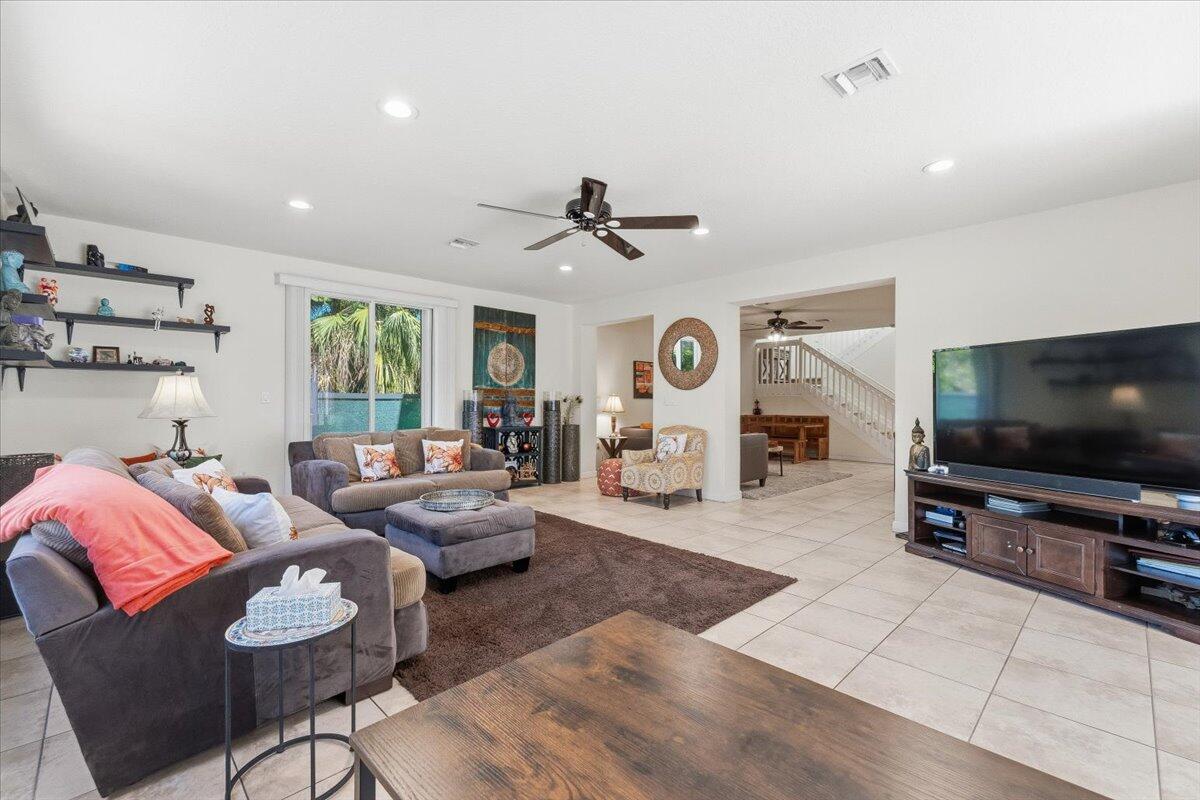 FLA FRUIT LANDS CO SUB NO 1 - Residential