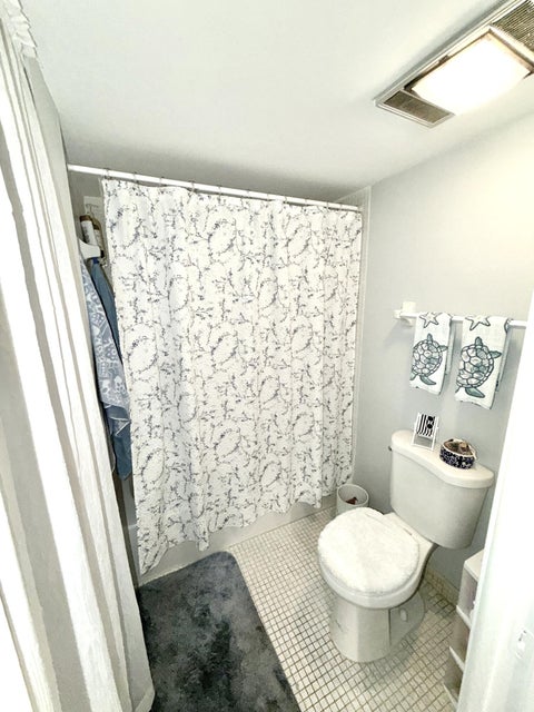 Tiny photo for 1030 Silk Oak Terrace #101, Delray Beach, FL 33445 (MLS # B26023534)