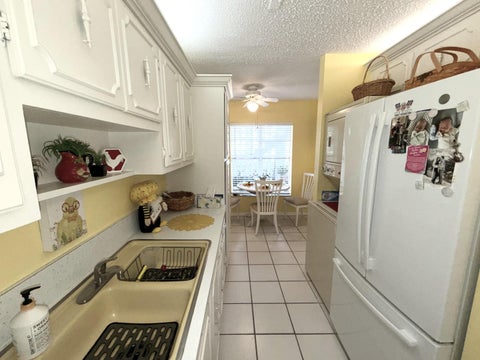 Tiny photo for 1030 Silk Oak Terrace #101, Delray Beach, FL 33445 (MLS # B26023534)