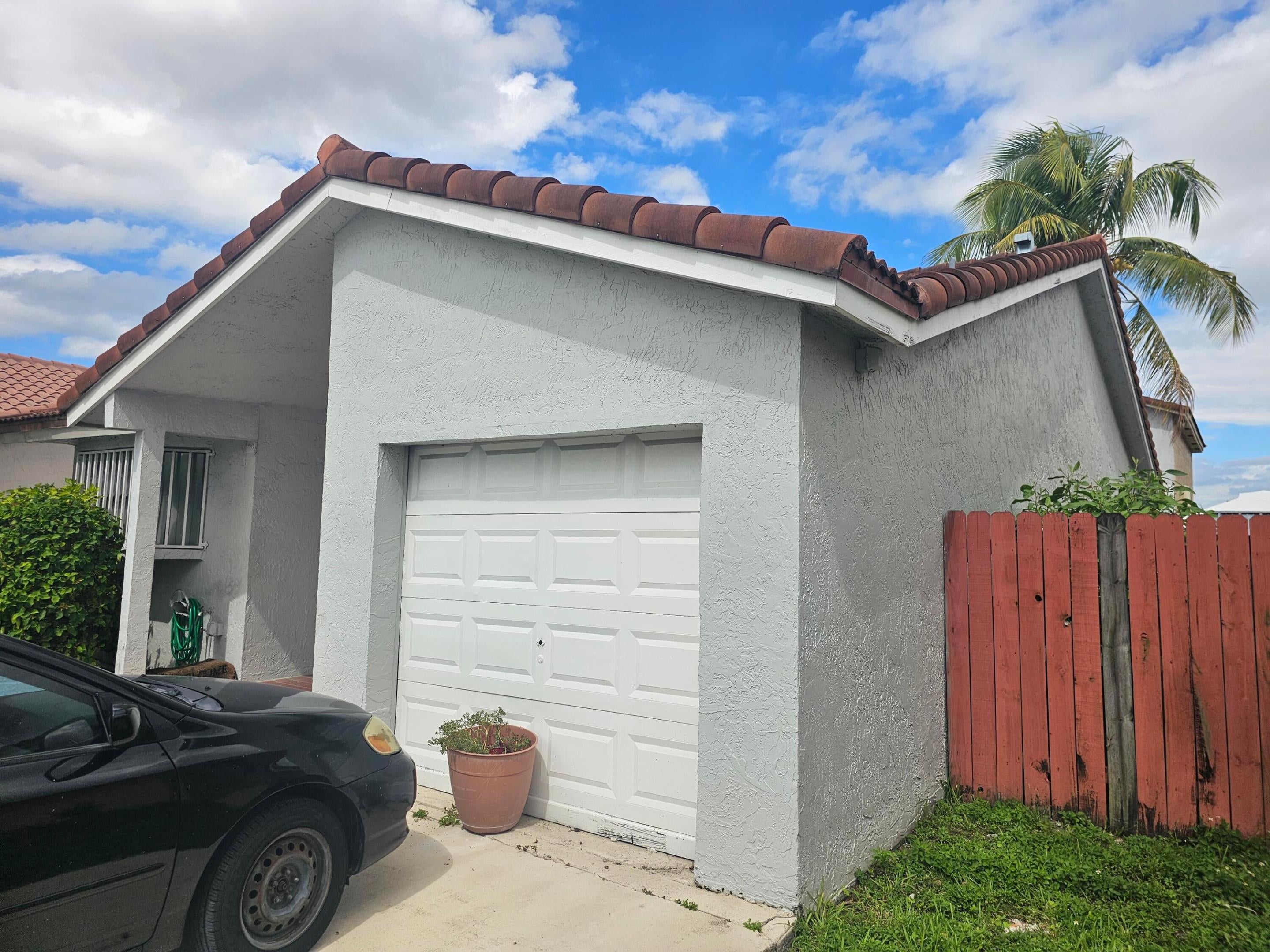 9919 NW 122nd Street