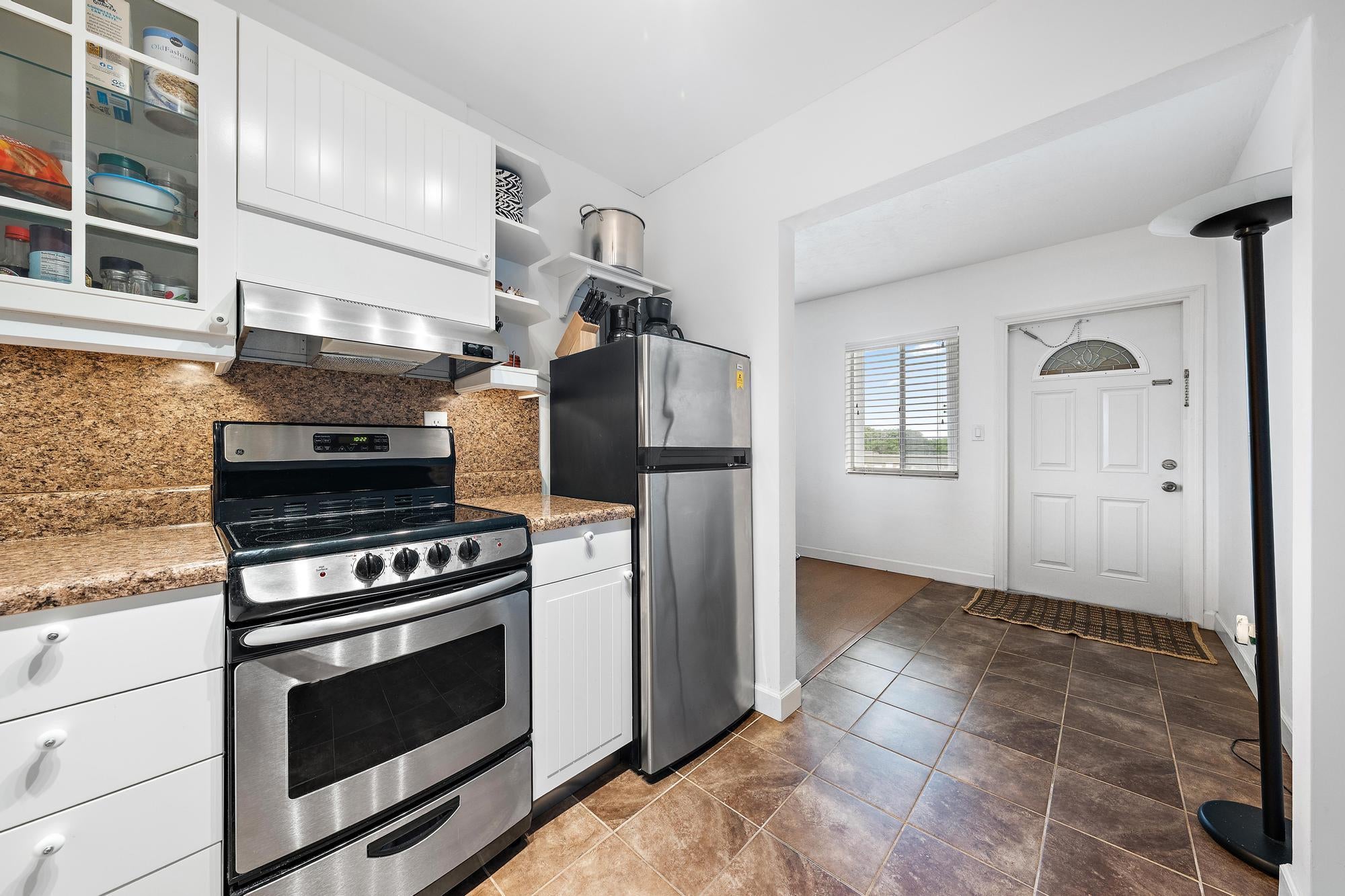 2381 Sunset Avenue 306