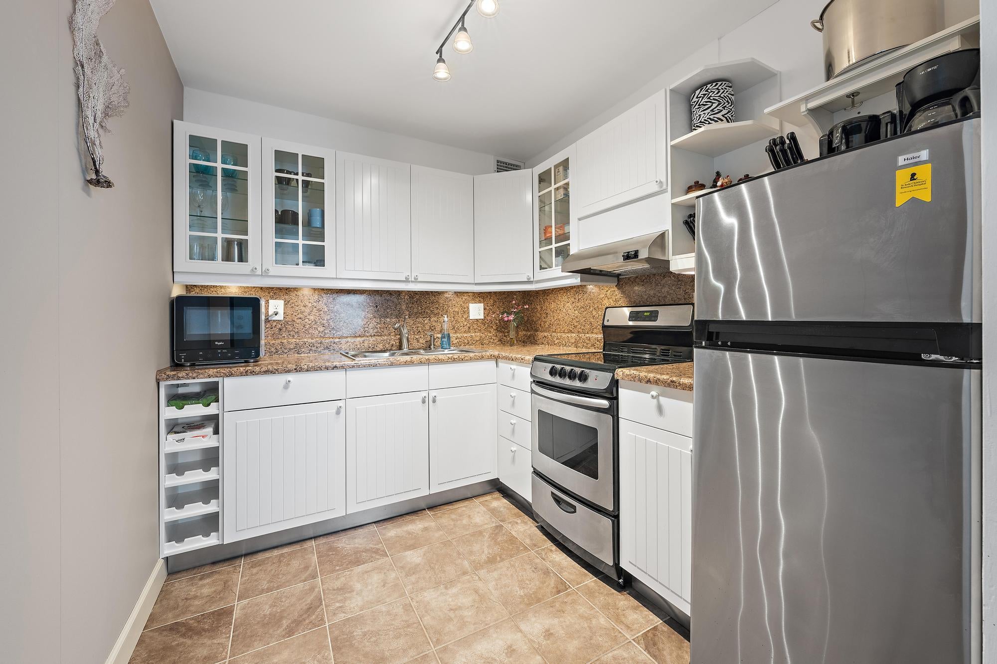 2381 Sunset Avenue 306