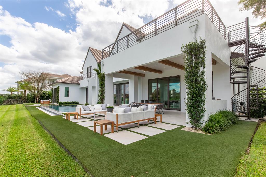 BLUE CYPRESS REPL AT PALM BEACH POLO & COUNTRY CLU - Residential